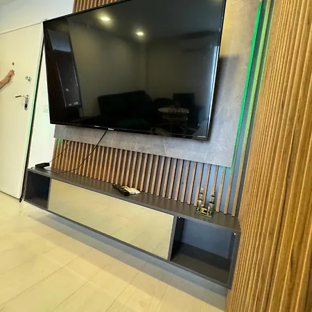 Em Penthouse Apartment